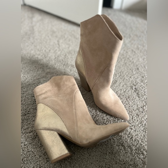 NEW Blogger Favorite DOLCE VITA nestly boot in dune multi suede - Picture 5 of 12